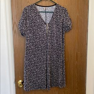 Black and white patterned dress